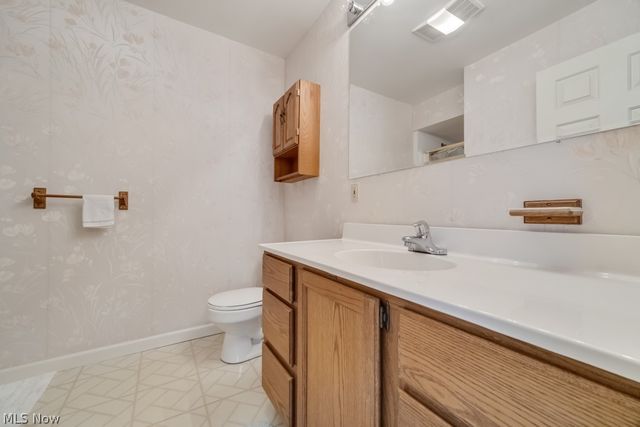 5178 W 151st Street, Brook Park, OH 44142