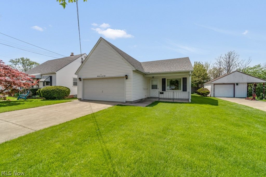 5178 W 151st Street, Brook Park, OH 44142