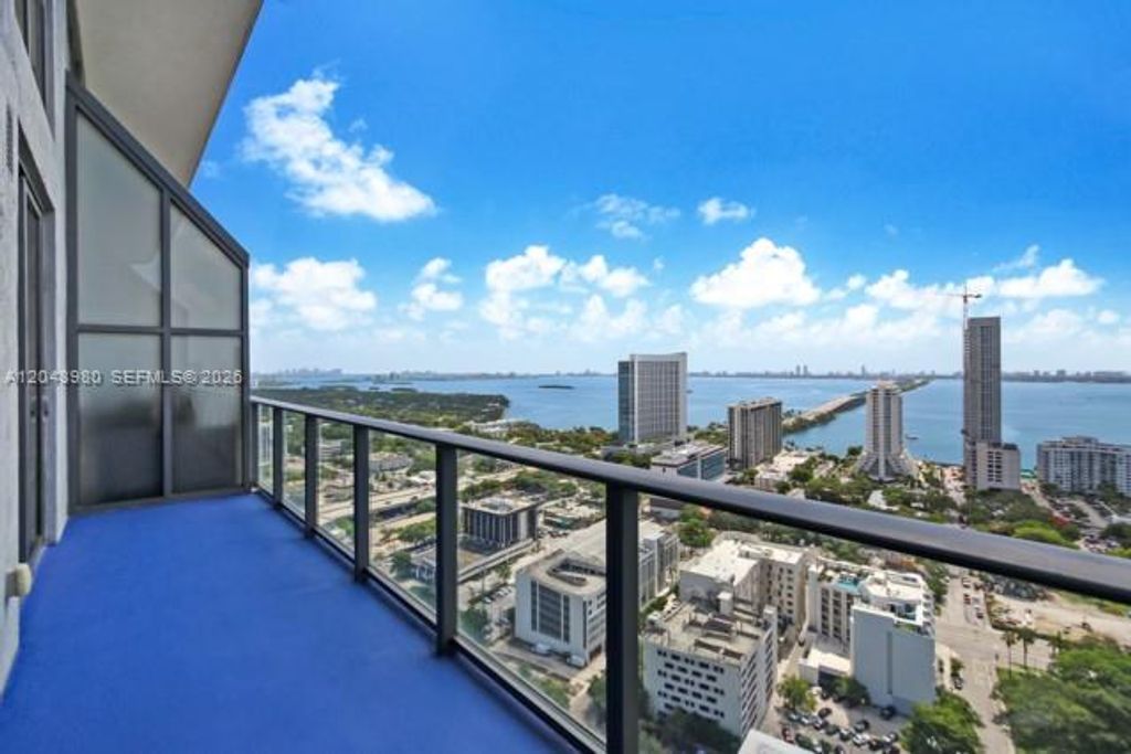 121 NE 34th St PH3206, Miami, FL 33137
