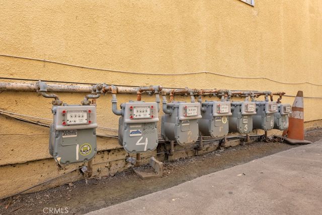 17945 Roscoe Blvd, Northridge, CA 91325