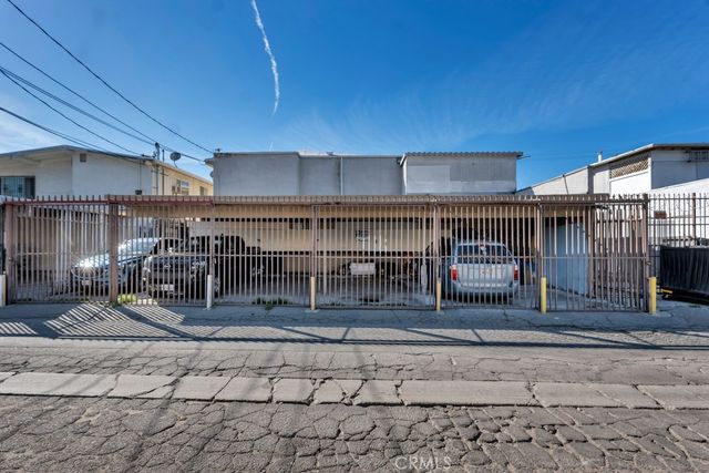 17945 Roscoe Blvd, Northridge, CA 91325