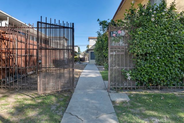 17945 Roscoe Blvd, Northridge, CA 91325