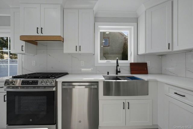 73 Wolcott Road, Levittown, NY 11756