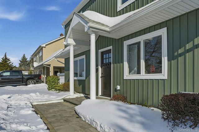 73 Wolcott Road, Levittown, NY 11756