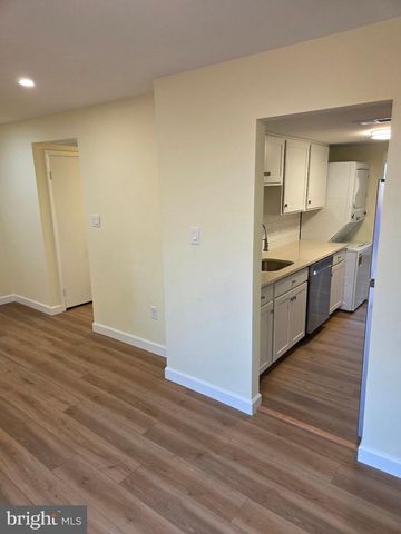 2843 BANKS CT, Dumfries, VA 22026