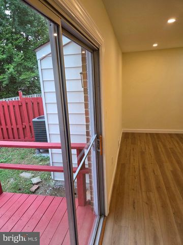 2843 BANKS CT, Dumfries, VA 22026