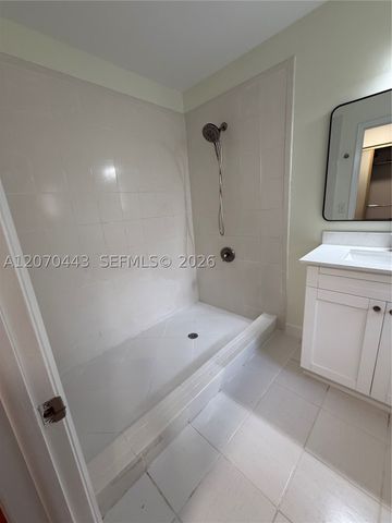3522 Torremolinos Ave E-31, Doral, FL 33178