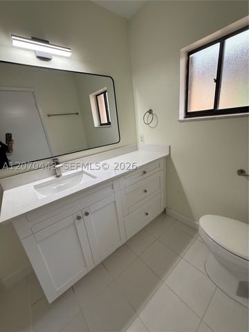 3522 Torremolinos Ave E-31, Doral, FL 33178