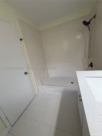 3522 Torremolinos Ave E-31, Doral, FL 33178