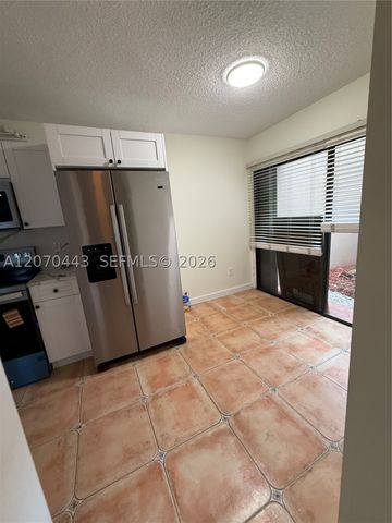 3522 Torremolinos Ave E-31, Doral, FL 33178