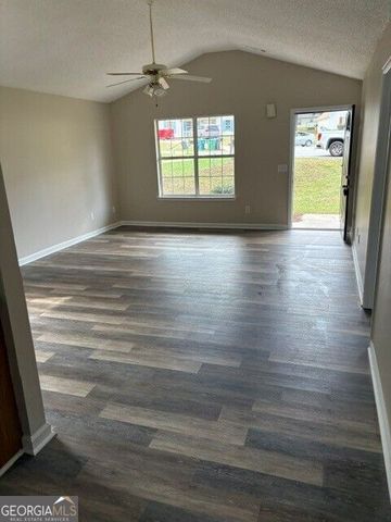 277 Queens Court, Jackson, GA 30233