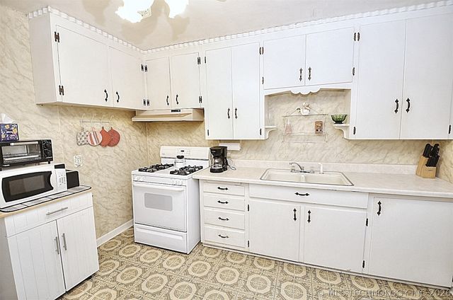 1328 N Vandalia Avenue, Tulsa, OK 74115