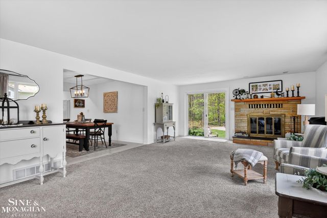 1556 Glendale Street, St Clair, MI 48079