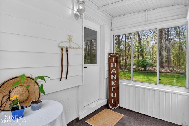 1556 Glendale Street, St Clair, MI 48079