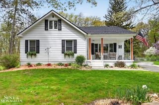 1556 Glendale Street, St Clair, MI 48079