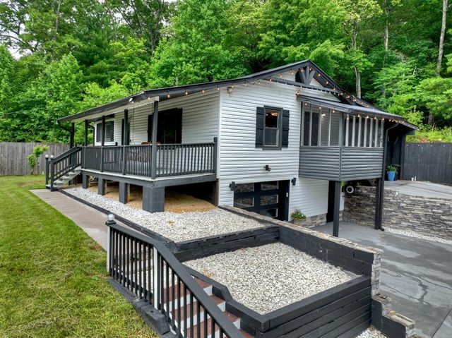 717 Bearden Road, Blue Ridge, GA 30513