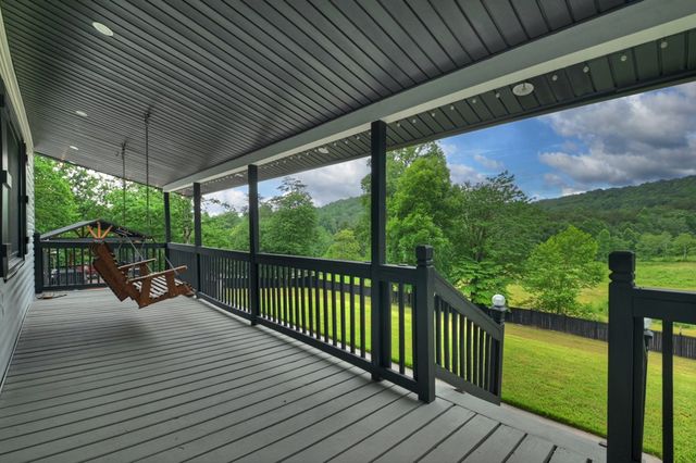 717 Bearden Road, Blue Ridge, GA 30513