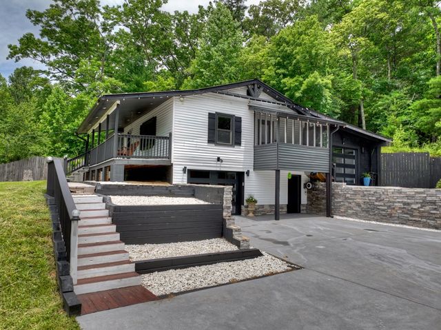 717 Bearden Road, Blue Ridge, GA 30513