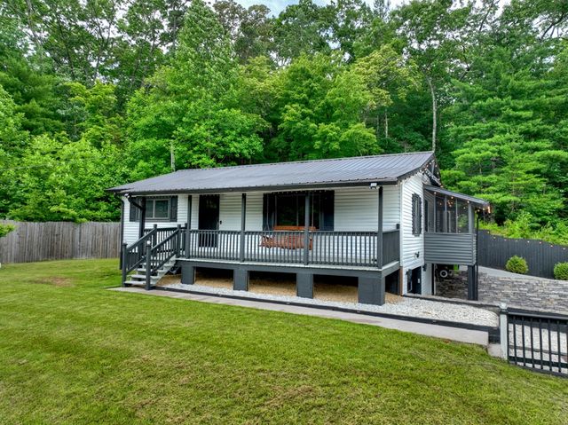 717 Bearden Road, Blue Ridge, GA 30513