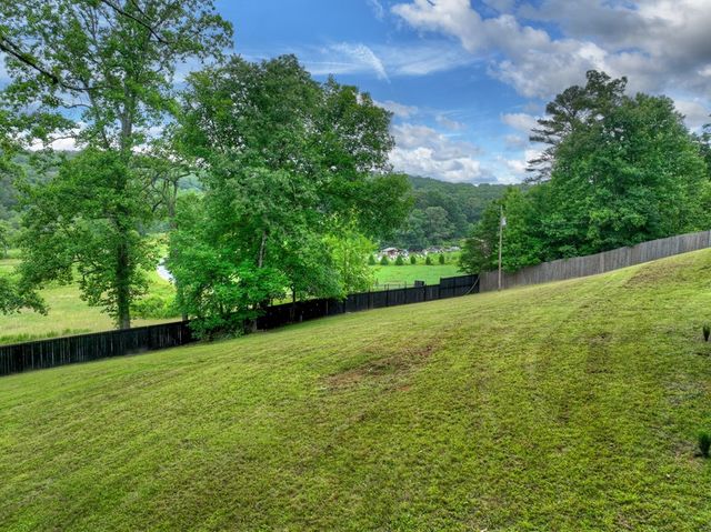717 Bearden Road, Blue Ridge, GA 30513