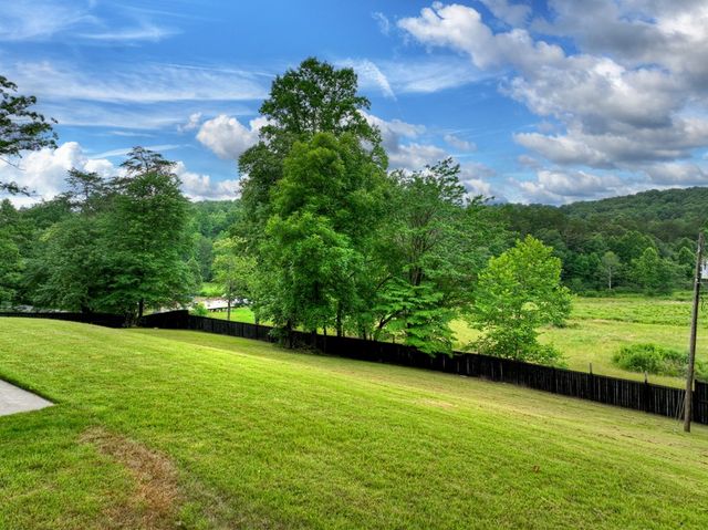 717 Bearden Road, Blue Ridge, GA 30513