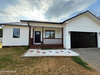155 North Fork Loop, Madisonville, TN 37354