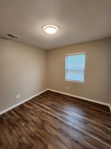 348 Spring Branch Lane, Kennedale, TX 76060