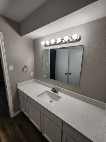 348 Spring Branch Lane, Kennedale, TX 76060