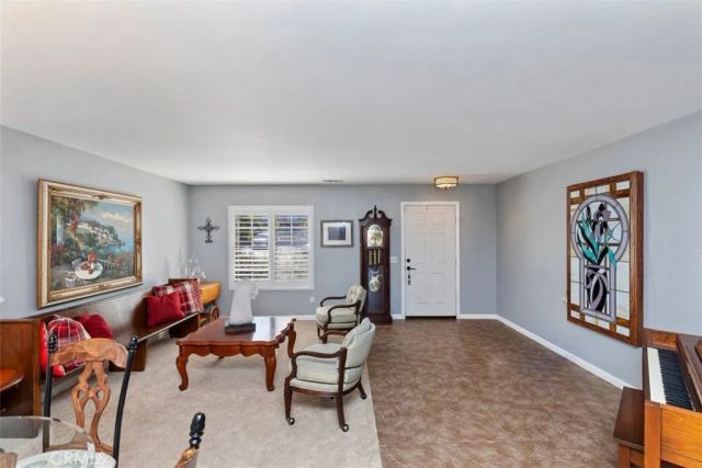 825 Derby, Corona, CA 92882