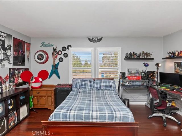 825 Derby, Corona, CA 92882