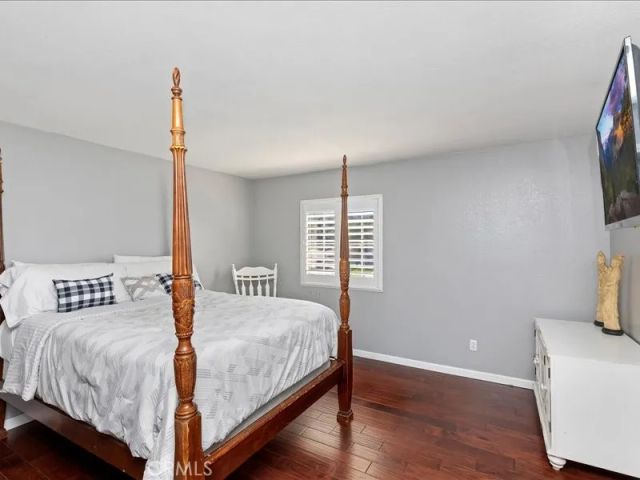 825 Derby, Corona, CA 92882