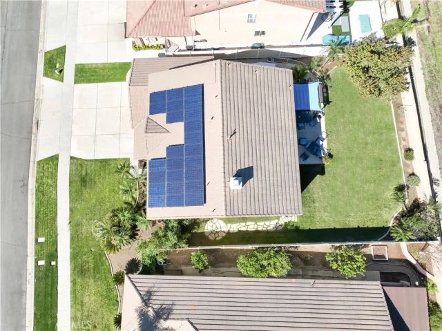 825 Derby, Corona, CA 92882