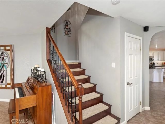 825 Derby, Corona, CA 92882