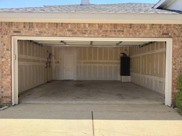 3908 Cedar Falls Drive, Fort Worth, TX 76244
