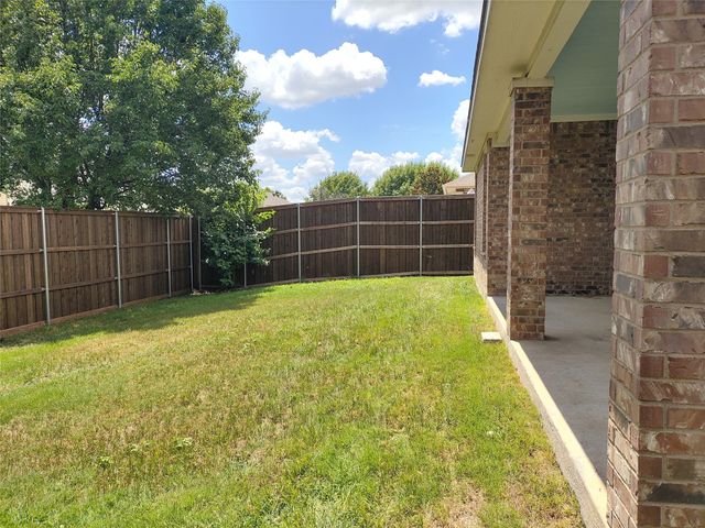 3908 Cedar Falls Drive, Fort Worth, TX 76244