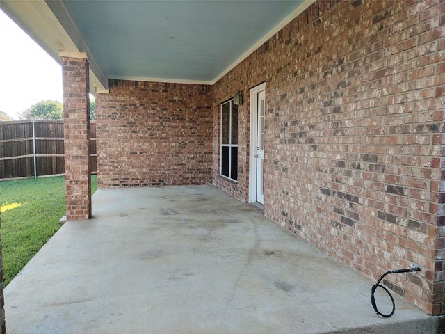 3908 Cedar Falls Drive, Fort Worth, TX 76244