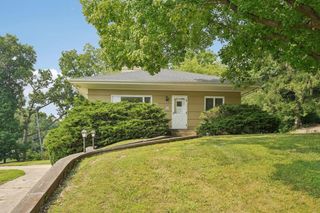 W192S7365 Bay Shore DRIVE, Muskego, WI 53150