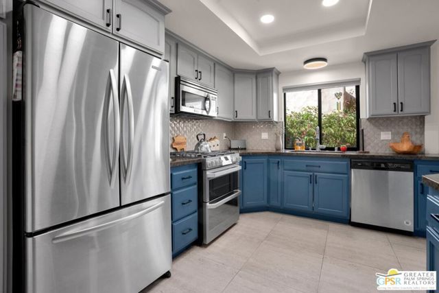 4760 N Winners Circle E, Palm Springs, CA 92264