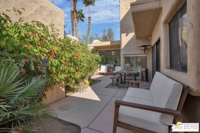 4760 N Winners Circle E, Palm Springs, CA 92264