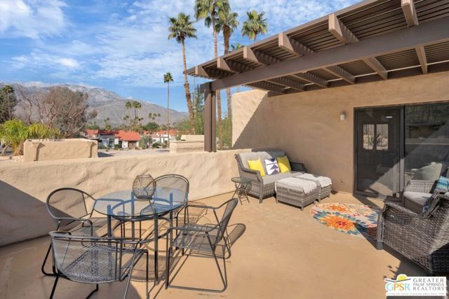 4760 N Winners Circle E, Palm Springs, CA 92264