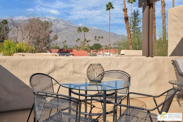 4760 N Winners Circle E, Palm Springs, CA 92264