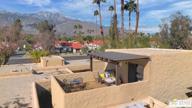 4760 N Winners Circle E, Palm Springs, CA 92264