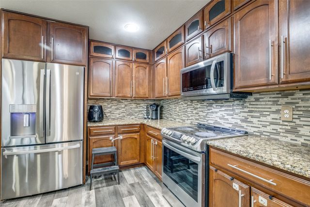 2303 Primrose Trail, Mansfield, TX 76063