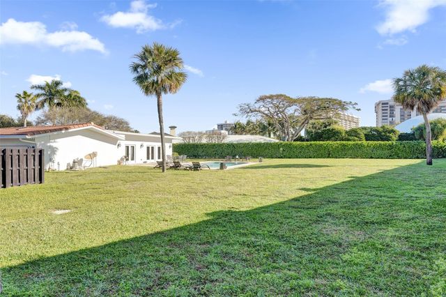 26 Cayuga Road, Sea Ranch Lakes, FL 33308
