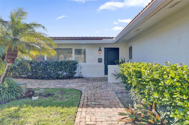 26 Cayuga Road, Sea Ranch Lakes, FL 33308