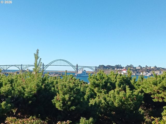 1000 Se BAY Blvd J-427, Newport, OR 97365