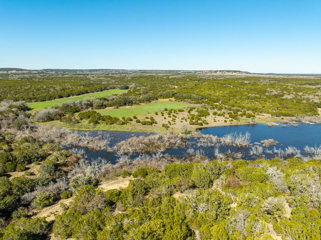 7402 CR 137, Gatesville, TX 76528