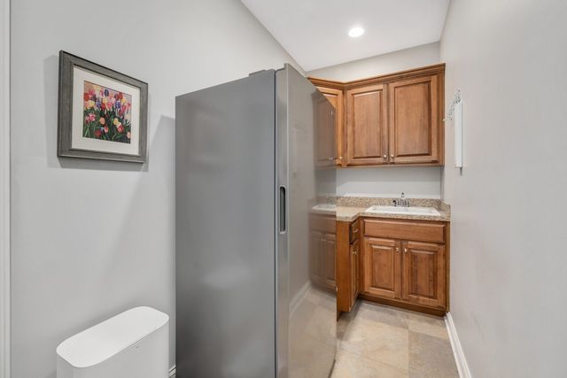 2454 Durand Drive, Downers Grove, IL 60516