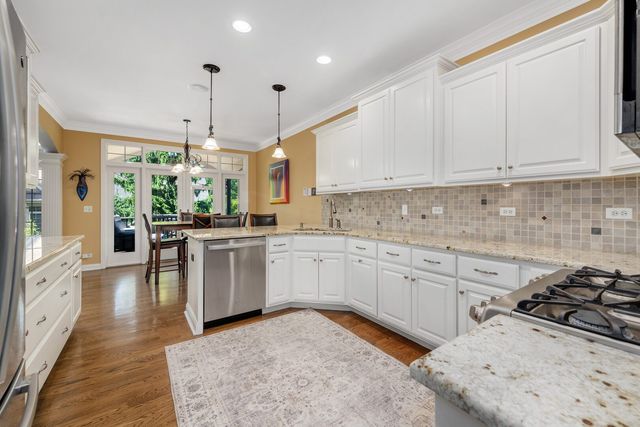 2454 Durand Drive, Downers Grove, IL 60516