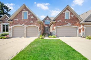 2454 Durand Drive, Downers Grove, IL 60516